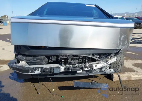 2025 Tesla Cybertruck All-Wheel Drive z USA, uszkodzony, nr VIN 7G2CEHED0SA059251